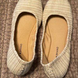 Size 9 Lucky Brand flats.  Never worn